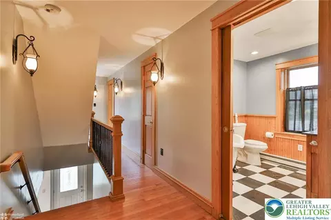 2679 Community Dr, Bath, PA 18014 photo 40