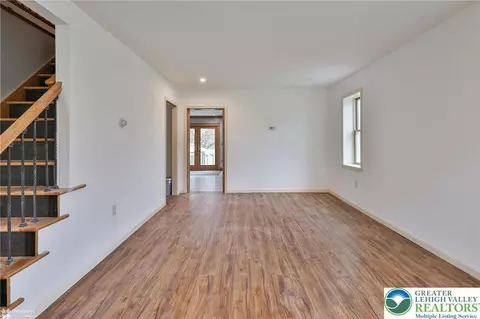 2679 Community Dr, Bath, PA 18014 photo 24