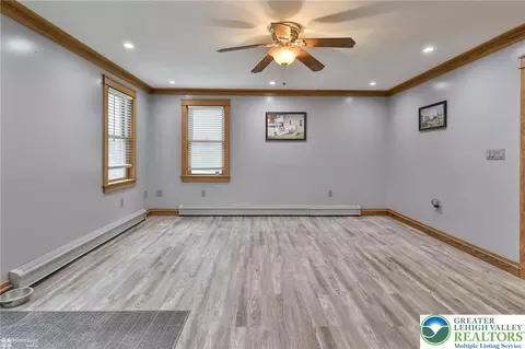 2679 Community Dr, Bath, PA 18014 photo 31