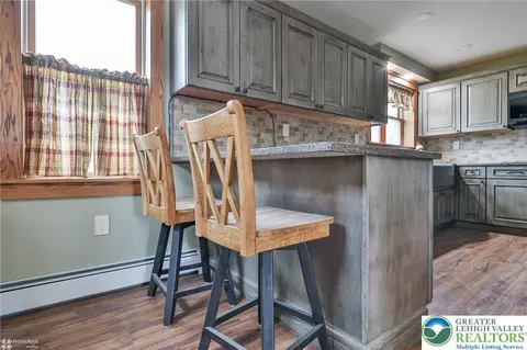 2679 Community Dr, Bath, PA 18014 photo 21