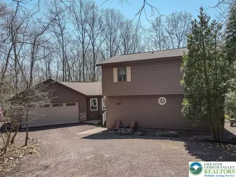 119 Mountain View Dr, Jim Thorpe, PA 18229