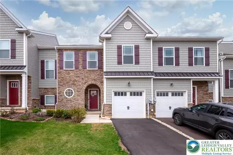 3981 Mink Rd, Emmaus, PA 18049