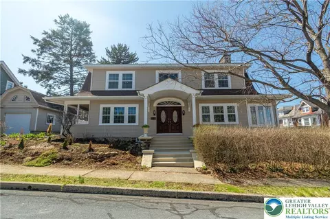 498 Norway Pl, Fountain Hill, PA 18015