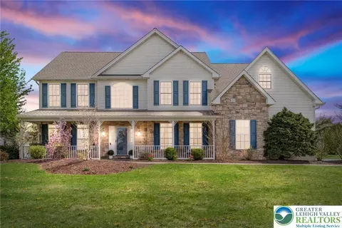 3776 Chris Dr, Emmaus, PA 18049