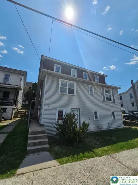 315 E Catawissa St, Nesquehoning, PA 18240
