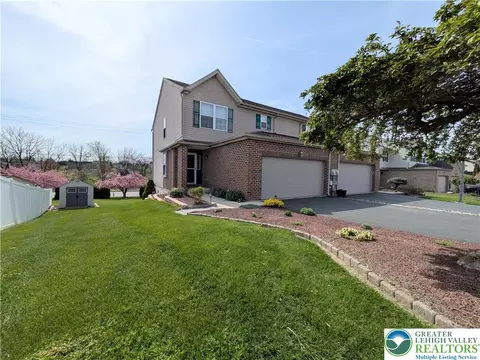 1139 Wynnewood Dr, Northampton, PA 18067