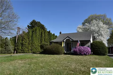 8164 Hamilton Blvd, Breinigsville, PA 18031