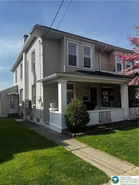 542 E 10th St, Northampton, PA 18067