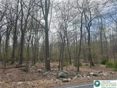 Autumn Drive, Upper Mt Bethel Twp, PA 18343