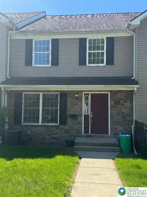 130 Jordan Dr, Allentown, PA 18102