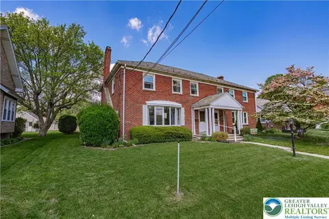 647 North St, Emmaus, PA 18049