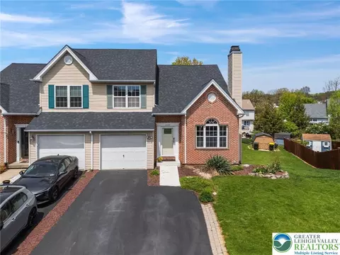 2309 Juniper Dr, Coplay, PA 18037