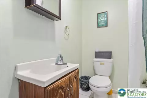 1122 Marion St, Reading, PA 19604 photo 11