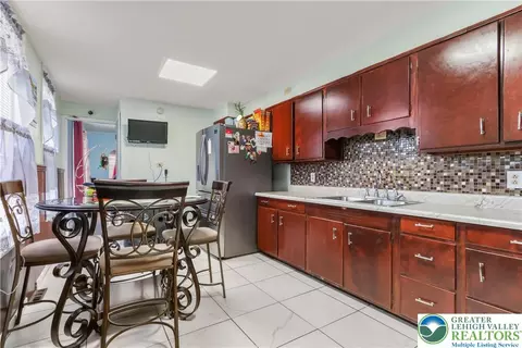 1122 Marion St, Reading, PA 19604 photo 13