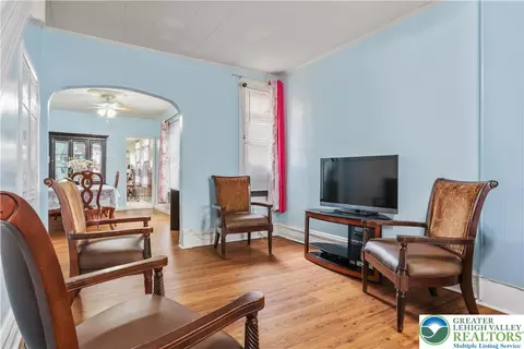 1122 Marion St, Reading, PA 19604 photo 9