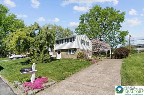 2812 Sunset Dr, Bethlehem, PA 18020