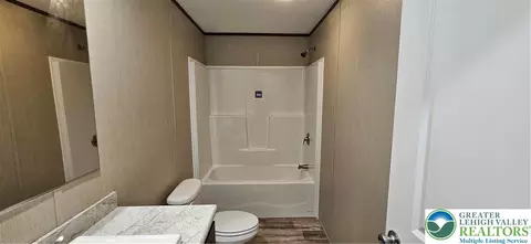2501 Fox Rd, Bath, PA 18014 photo 9