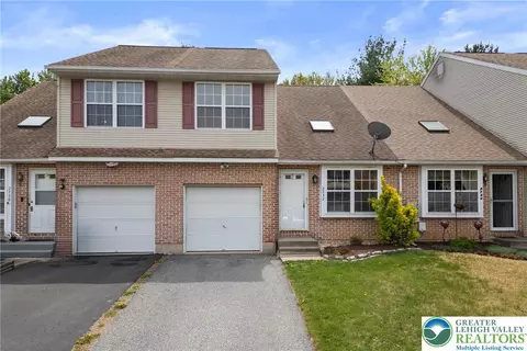 2732 Victoria, Palmer Township, PA 18045