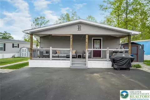 232 Yankee Rd #284, Richland Twp, PA 18974