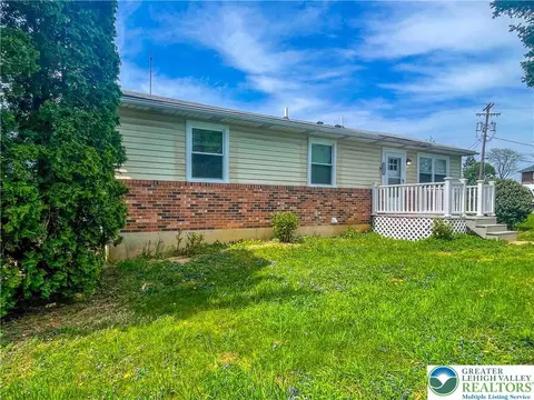 1231 Fairmount St, Bethlehem, PA 18017 photo 3