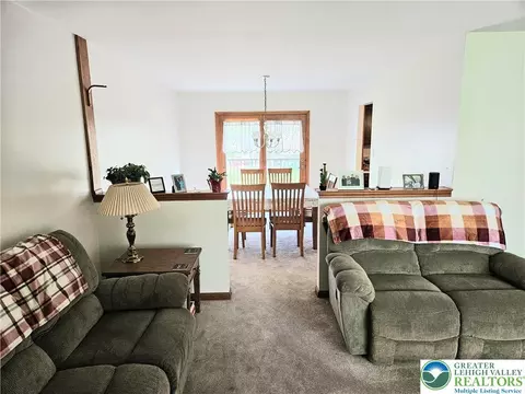 5530 Chenango Dr, Bethlehem, PA 18017 photo 12