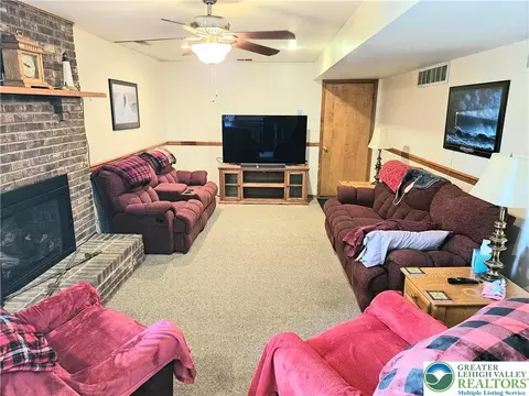 5530 Chenango Dr, Bethlehem, PA 18017 photo 14