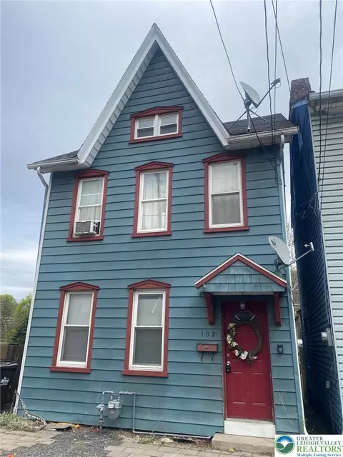 107 Main St, Freemansburg, PA 18017