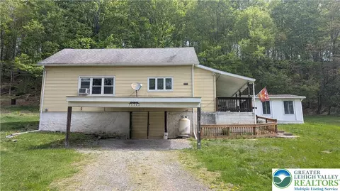 1342 Five Point Richmond Rd, Bangor, PA 18013