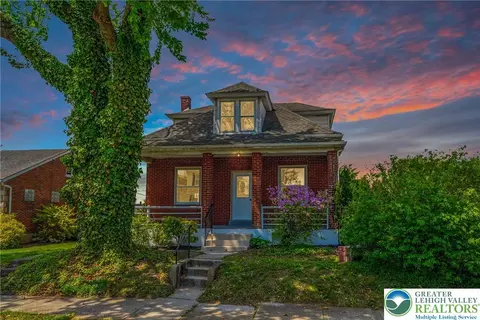 1254 2nd Ave, Hellertown, PA 18055