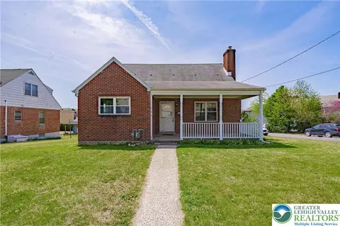 384 Hickory St, Bethlehem, PA 18017