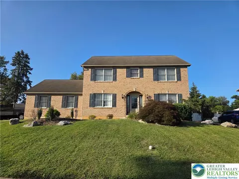 3191 Highland Dr, Easton, PA 18045