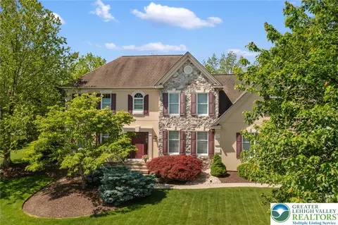 168 Forsythia Ln, Allentown, PA 18104