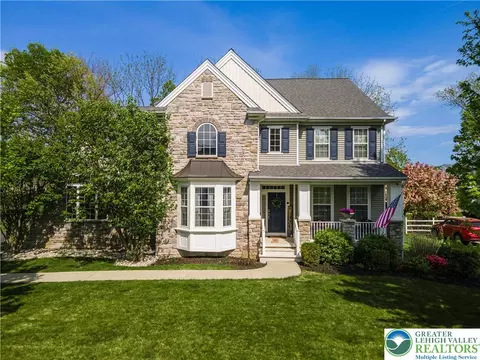 2645 Fringe Ln, Forks Twp, PA 18040