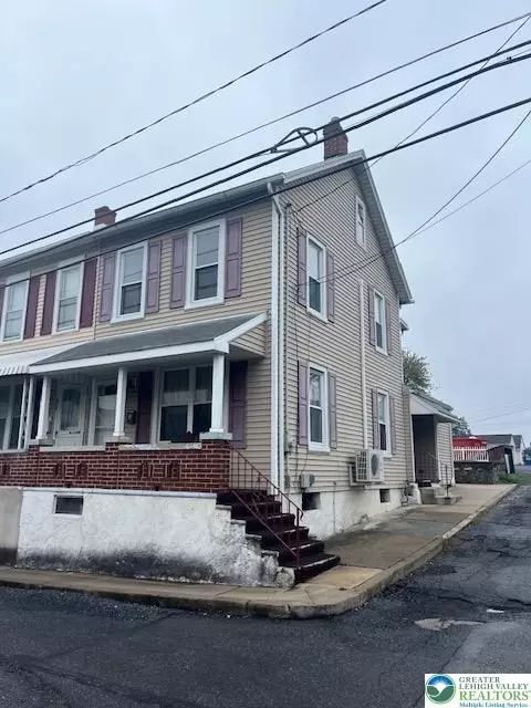 215 Hall St, Coplay, PA 18037