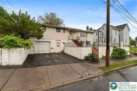 936 Turner St, Allentown, PA 18109