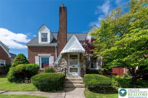 550 N 2nd St, Emmaus, PA 18049