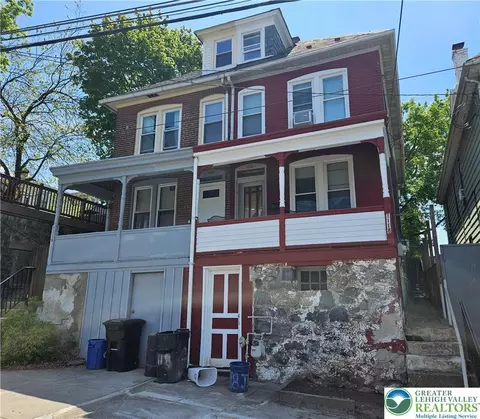 1118 Jackson St, Easton, PA 18042