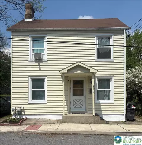 319 Green St, Bath, PA 18014