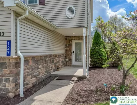 127 Sciota Garden Rd, Sciota, PA 18354 photo 7