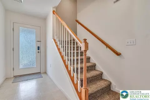127 Sciota Garden Rd, Sciota, PA 18354 photo 8