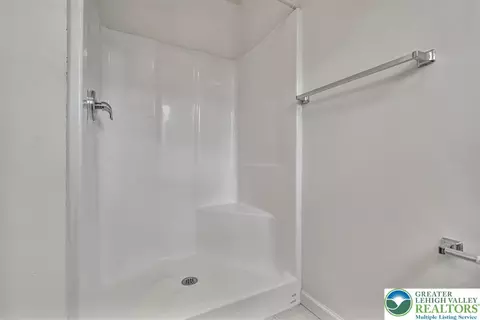 127 Sciota Garden Rd, Sciota, PA 18354 photo 34