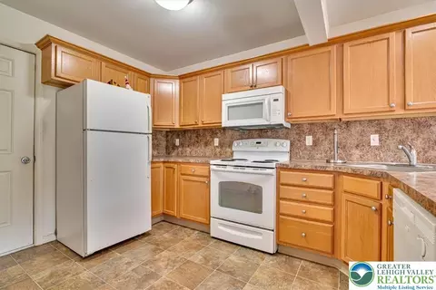 127 Sciota Garden Rd, Sciota, PA 18354 photo 19