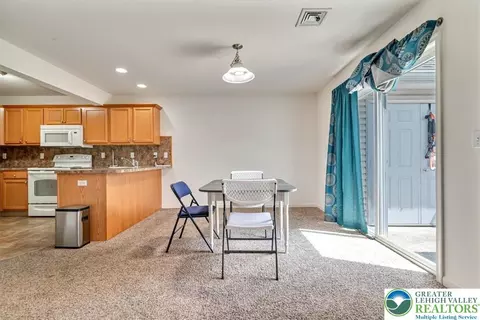 127 Sciota Garden Rd, Sciota, PA 18354 photo 13