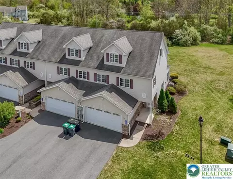 127 Sciota Garden Rd, Sciota, PA 18354 photo 6