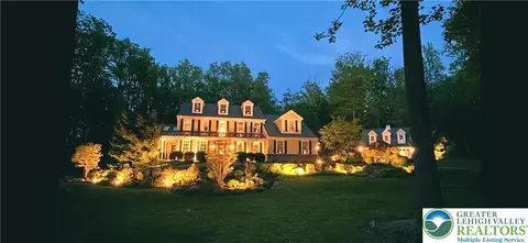 2351 Cut Off Rd, Coopersburg, PA 18036