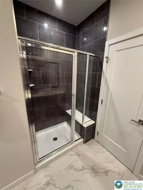 Bath - 6907 Cedar Dr, Bath, PA 18014 photo 3 of 3