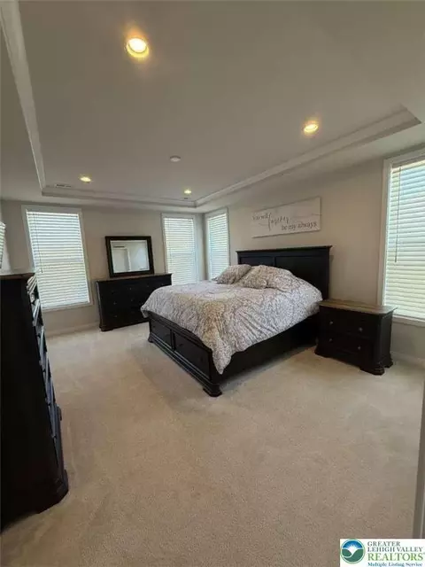 Bedroom - 6907 Cedar Dr, Bath, PA 18014 photo 3 of 4