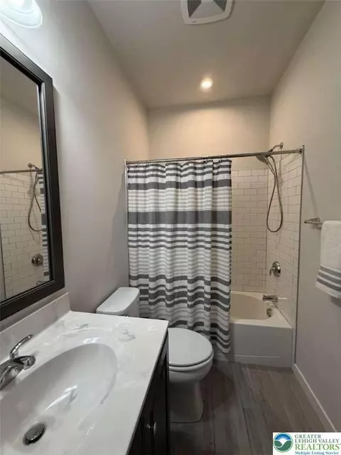 Bath - 6907 Cedar Dr, Bath, PA 18014 photo 1 of 3
