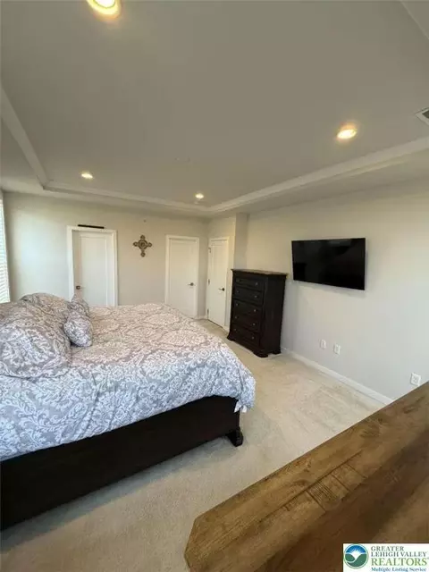 Bedroom - 6907 Cedar Dr, Bath, PA 18014 photo 4 of 4