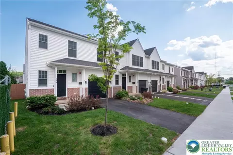 544 North St, Emmaus, PA 18049